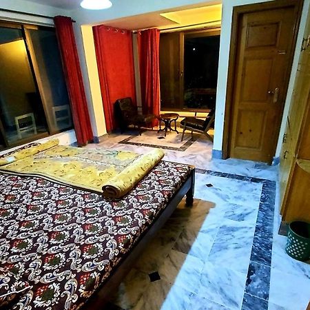 Shahrukh Heights Hotel Murree Eksteriør billede